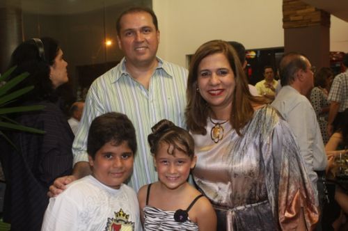 Geirge, Martinha, Thiago e Paula Assunção