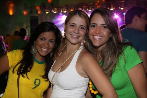 Thamara Ribeiro, Giselle Gomes e Kelvia Ravena