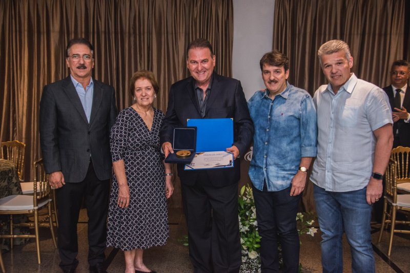 Jório da Escóssia Jr. é homenageado com a Medalha Amigo Raimundo Feitosa de Carvalho