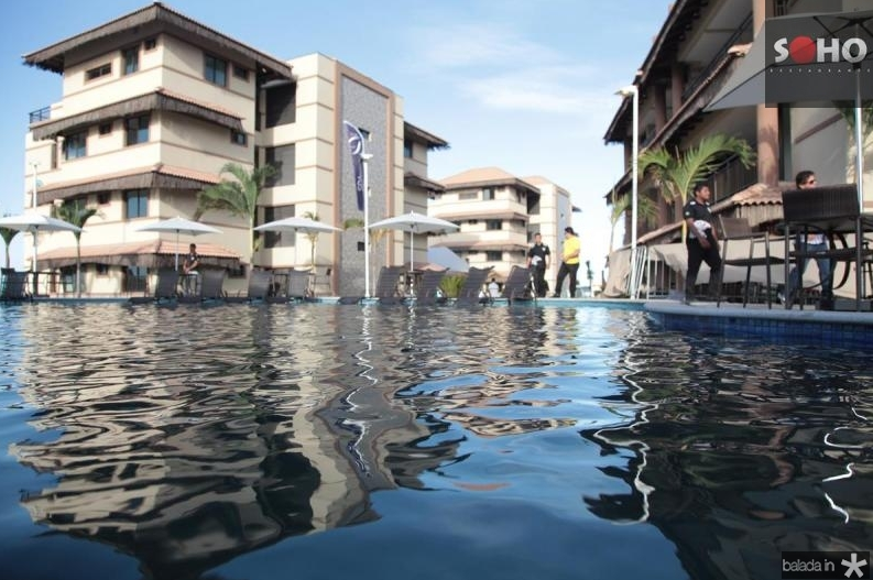 Manhattan Beach Riviera reúne luxo e conforto à beira-mar