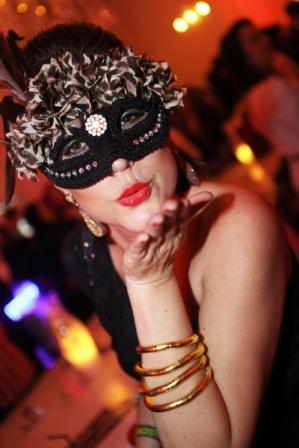 Green Valley e Confraria Club juntos na Masquerade Party