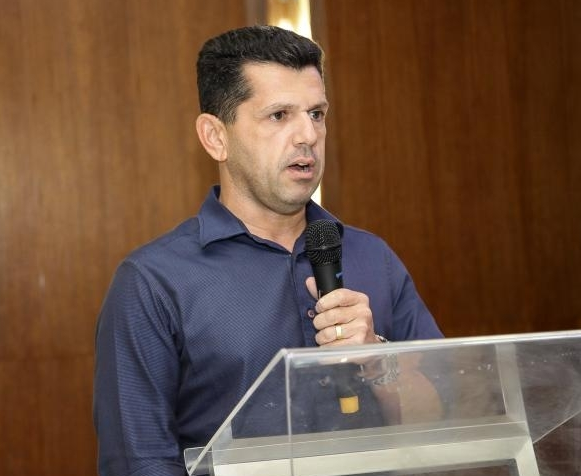 Erick Vasconcelos fala sobre adiamento do anúncio do Hub