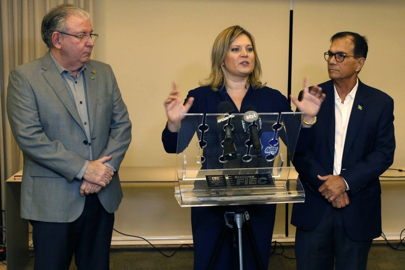 Joice Hasselmann participa do ciclo Ideias em Debate, no BS Design