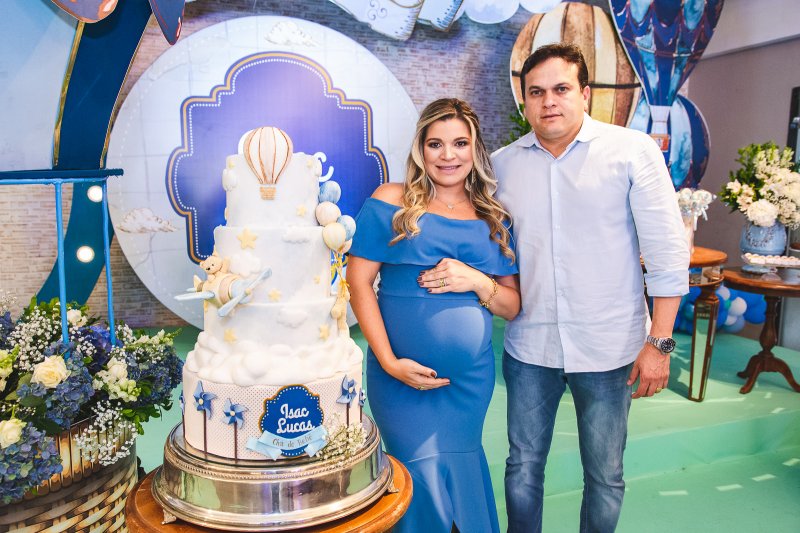 Kamila Monteiro e Adriano Barbosa recebem os amigos e familiares para o Chá de Baby de Isac Lucas
