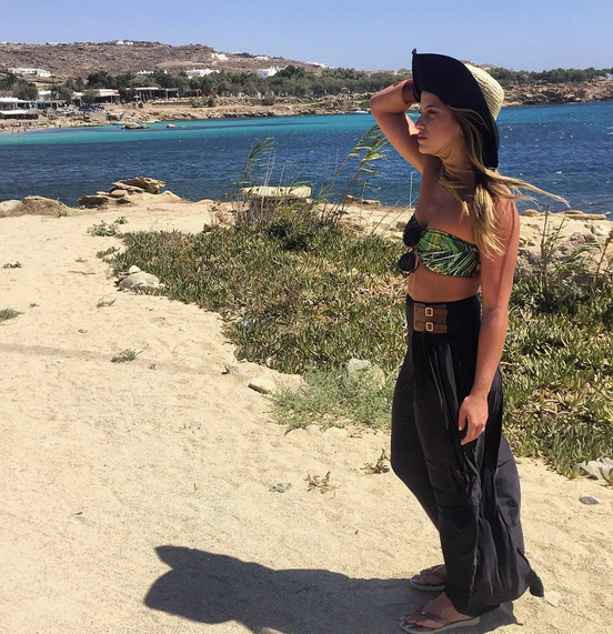 Cearenses exibem boa forma em Mykonos