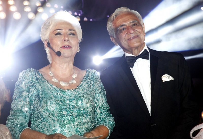 Black tie - Alódia Guimarães brinda seus 70 anos com um festão no Ideal Clube
