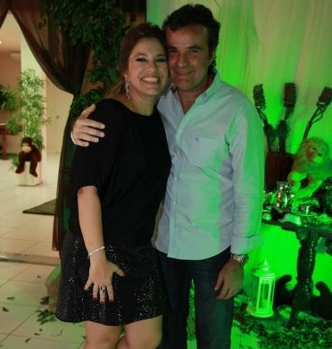 Luís Carlos e Ana Cláudia comemoram primeiro aninho de Maria Rosa