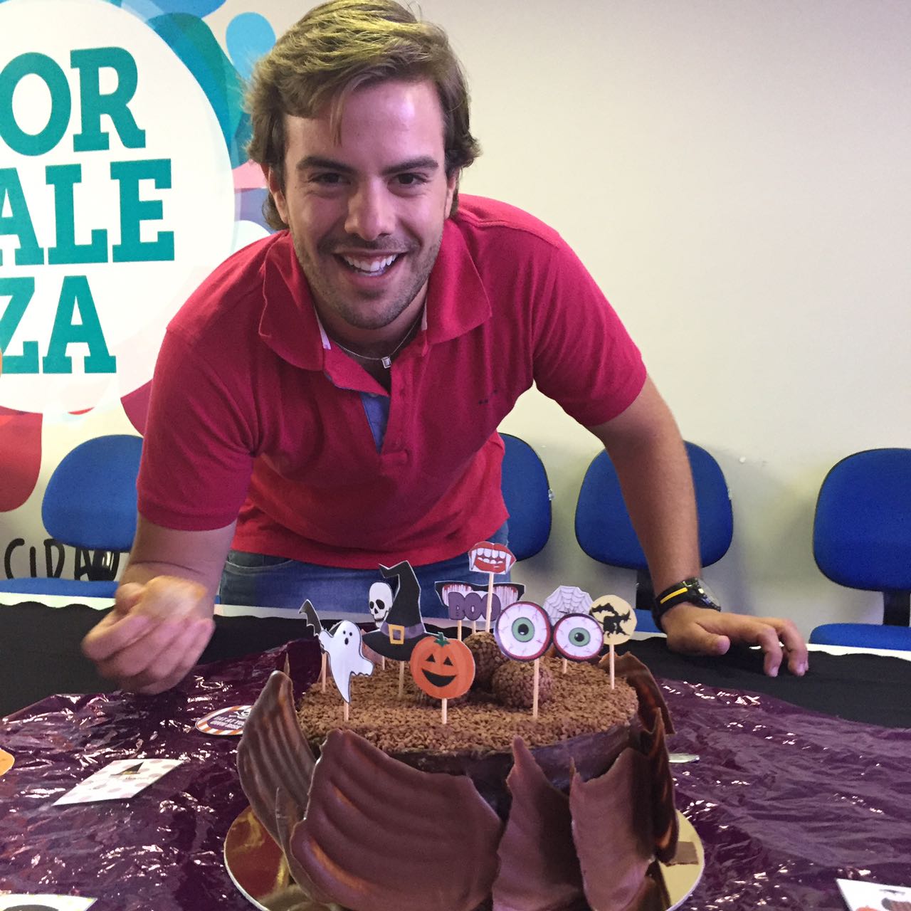 Cláudio Nelson ganha os parabéns nesta terça-feira