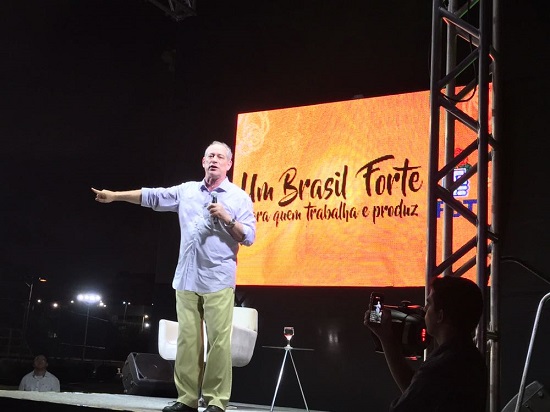 Ciro Gomes reúne aliados e empresários em ritmo de pré campanha