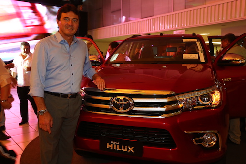 Luiz Teixeira inaugura nova loja Toyota Newland