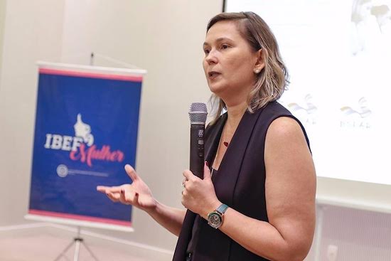 Ibef-CE realiza homenagem às mulheres