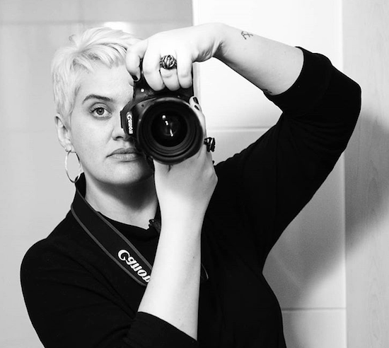 Fotógrafa Roberta Martins abre exposição em comemoração ao Dia das Mães. Onde?