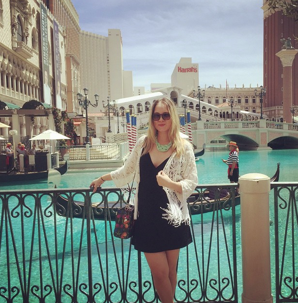 Zara Castro esbanja beleza em Las Vegas