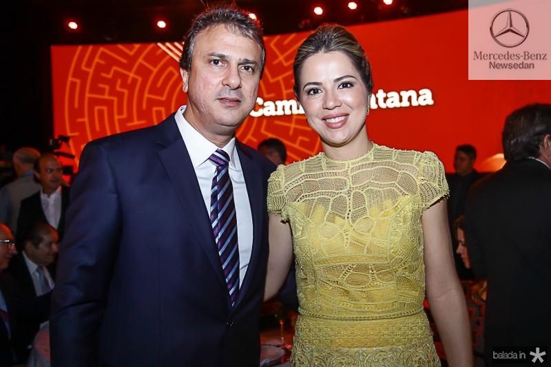 Hoje é dia de parabenizar o governador Camilo Santana