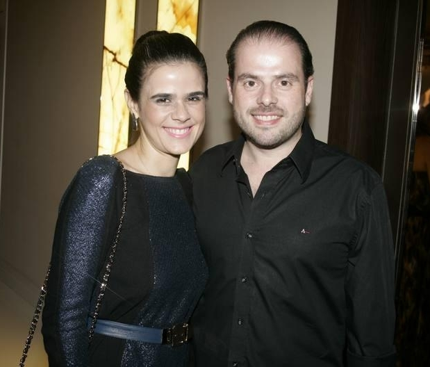 Niedja Bezerra lança o livro ”Panapaná”