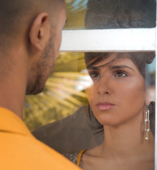 Rayane Fortes acaba de lançar mais um single autoral. Vem ouvir!