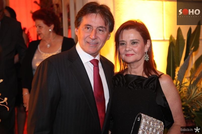 Eunício Oliveira anfitrionou almoço domingo