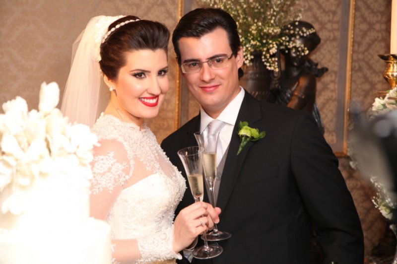 O "Sim" de Lara Felício e Urbano Costa Lima