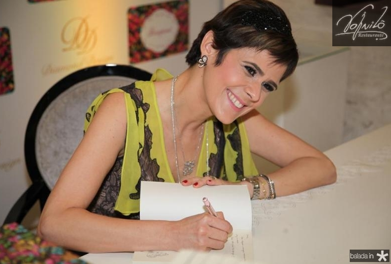 Niedja Bezerra reúne lulus em evento beneficente