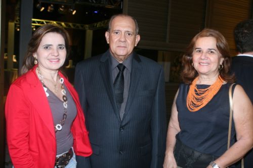 Lucia Albuquerque, Manuel Milfon e Ana Mesquita