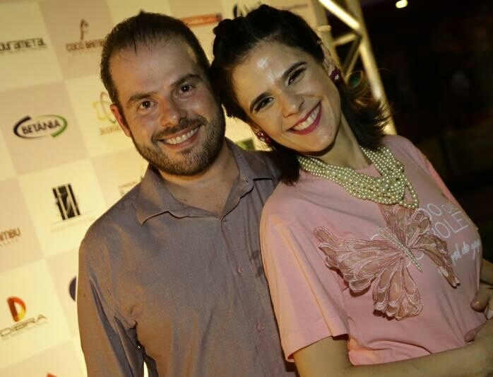 Prisco e Niedja Bezerra embarcam para Dubai em férias