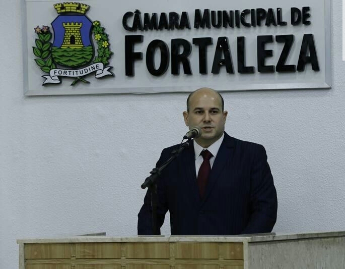 Prefeito Roberto Cláudio reúne vereadores em almoço no Pipo