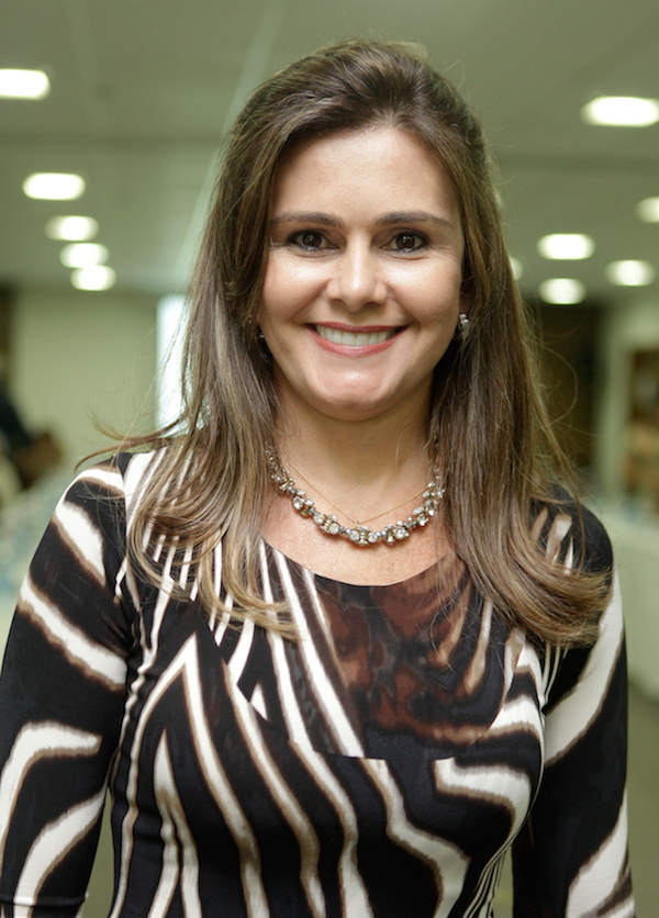 Ivana Bezerra celebra reconhecimentos inéditos ao Hotel Sonata