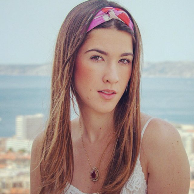 Sara Brasil abre a mala e revela suas apostas em biquínis para este Carnaval