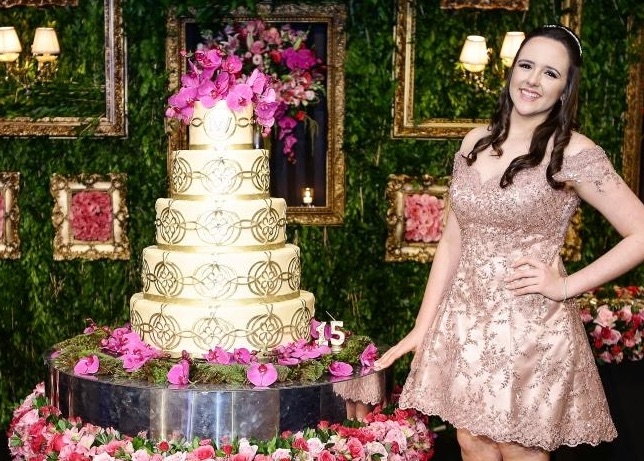 Aí vai a receita dos 15 anos de Maria Victoria Pessoa Freire