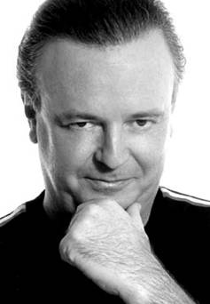 Marcelo Mansfield no festival do humor de Campos do Jordão