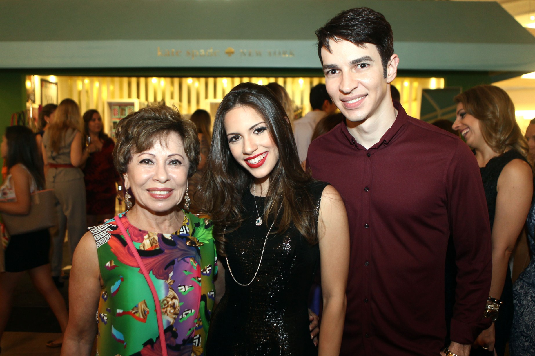 Nicole Vasconcelos roubou a cena na inauguração da Kate Spade