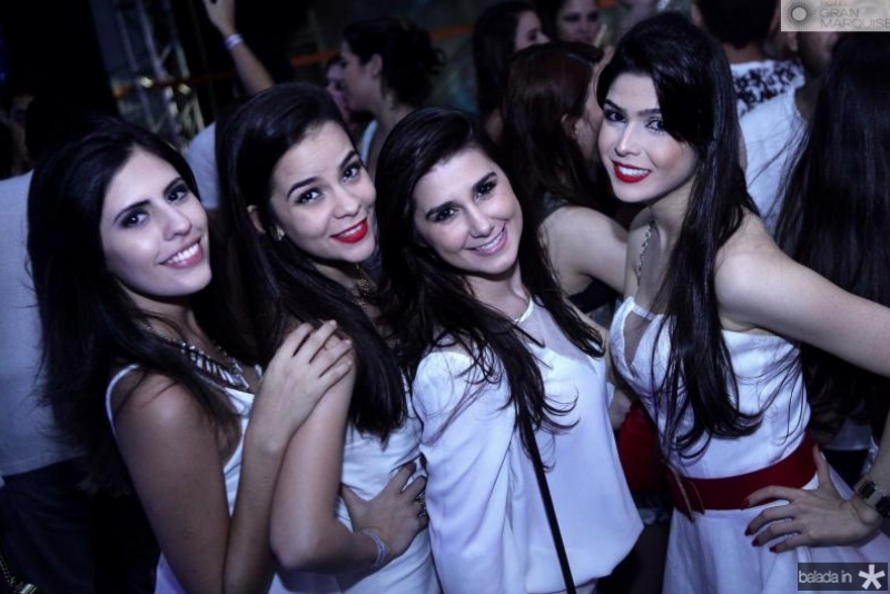 Guarderia Unique fecha temporada de férias com white party
