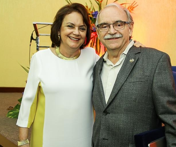 Leninha e Ednilton Soarez comemoram 47 anos de casados