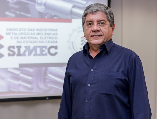 Sampaio Filho lanca livro sobre inovação na FIEC