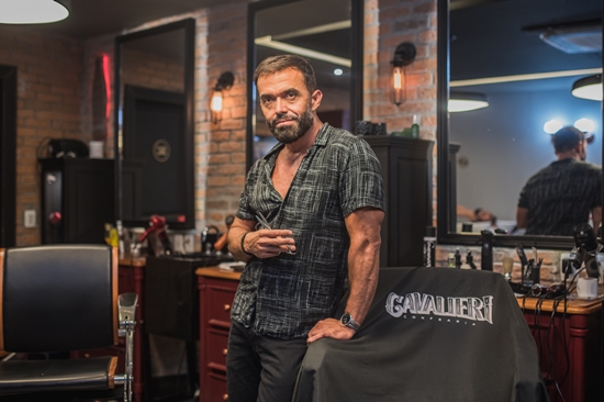 Silvestre Ferrier atrai as lulus da Cidade para a Cavalieri Confraria