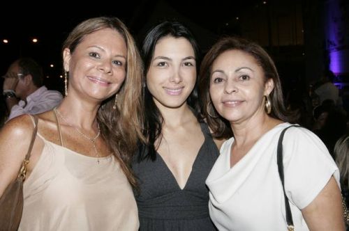 Milena Lima, Danielly Linheiro e Rosangela Freitas