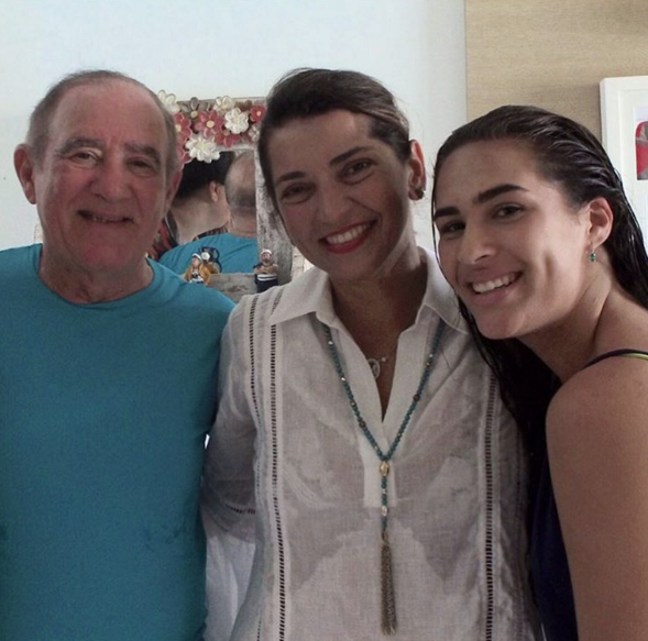 Márcia Travessoni comemora b-day no Porto das Dunas