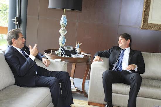 José Albuquerque retribui visita ao governador