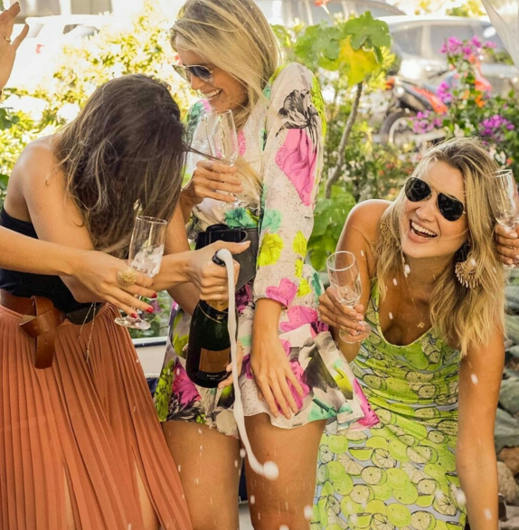 Segunda-feira com samba no Colosso Lake Lounge!