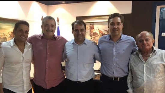 Salmito Filho recebe os prefeitos de Aracati e Aquiraz para tratar sobre turismo