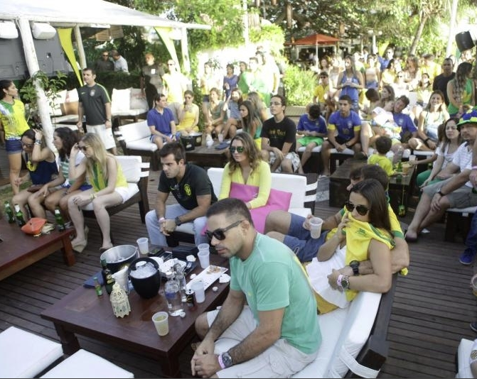 Colosso Lake Lounge transmite a final da ‘Champions League’