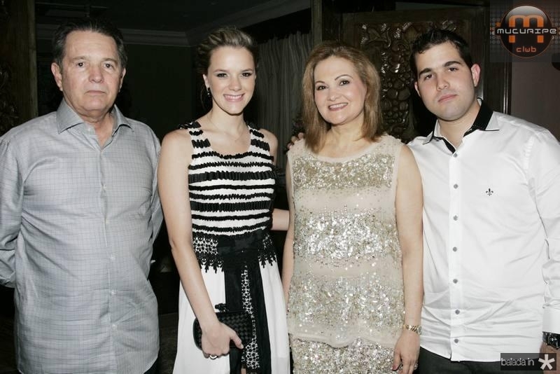 O look de Paula Sampaio