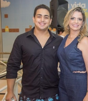 Rafael Pinto arma um get-together no Iguatemi