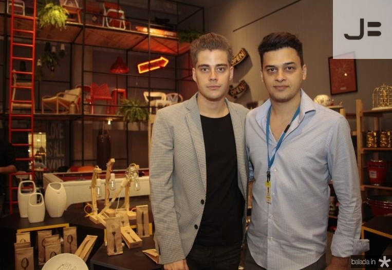 Desconexo Design se une à Candela e arma a Xmas Party