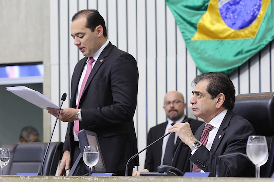 Assembleia Legislativa aprova PEC, mensagens e indicação de conselheiro da Arce