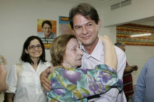 D.Maze e o governador reeleito Cid Gomes