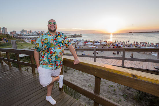 Tiago Abravanel curte réveillon no resort Enjoy Punta del Este