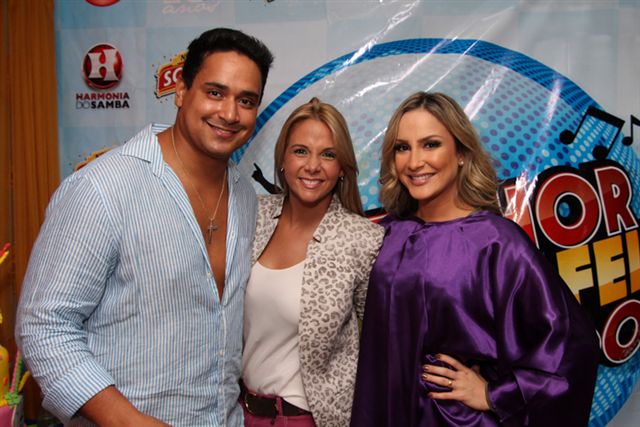 Claudia Leitte faz a saideira antes do Carnaval