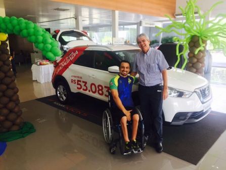 Nissan apresenta Kicks fabricado no Brasil para imprensa especializada