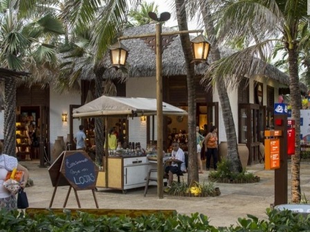 Vila Azul do Mar apresenta show com Selvagens à Procura de Lei